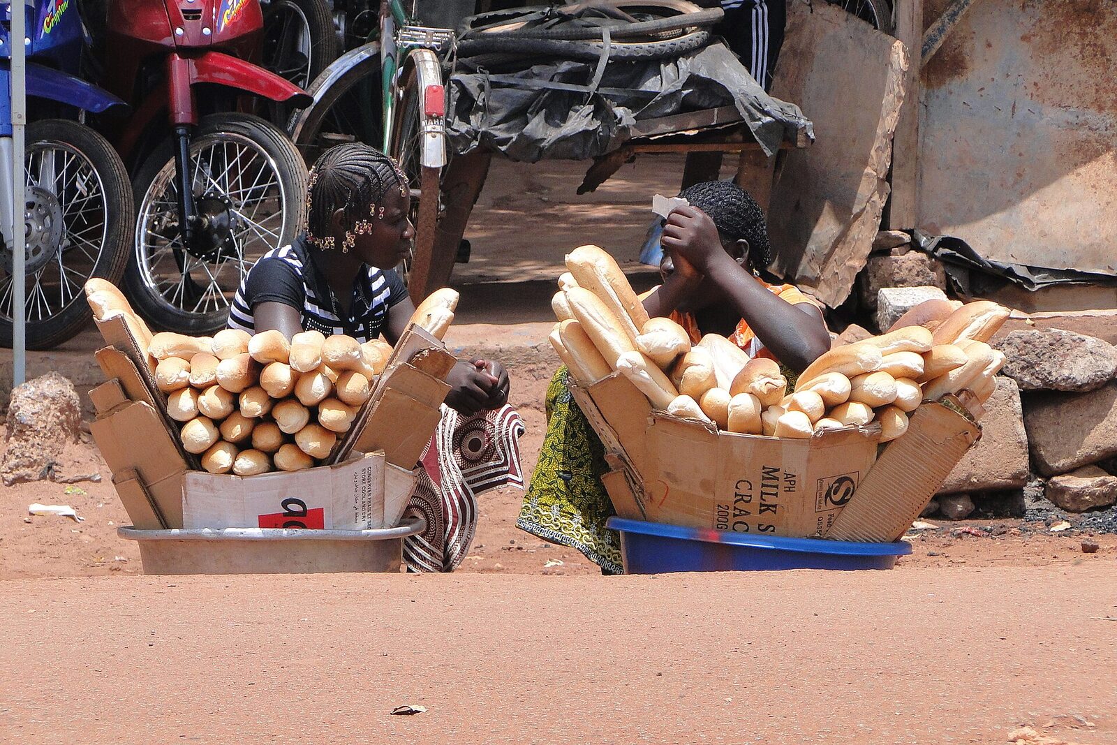 Vendeuses de pain, Bobo-Dioulasso